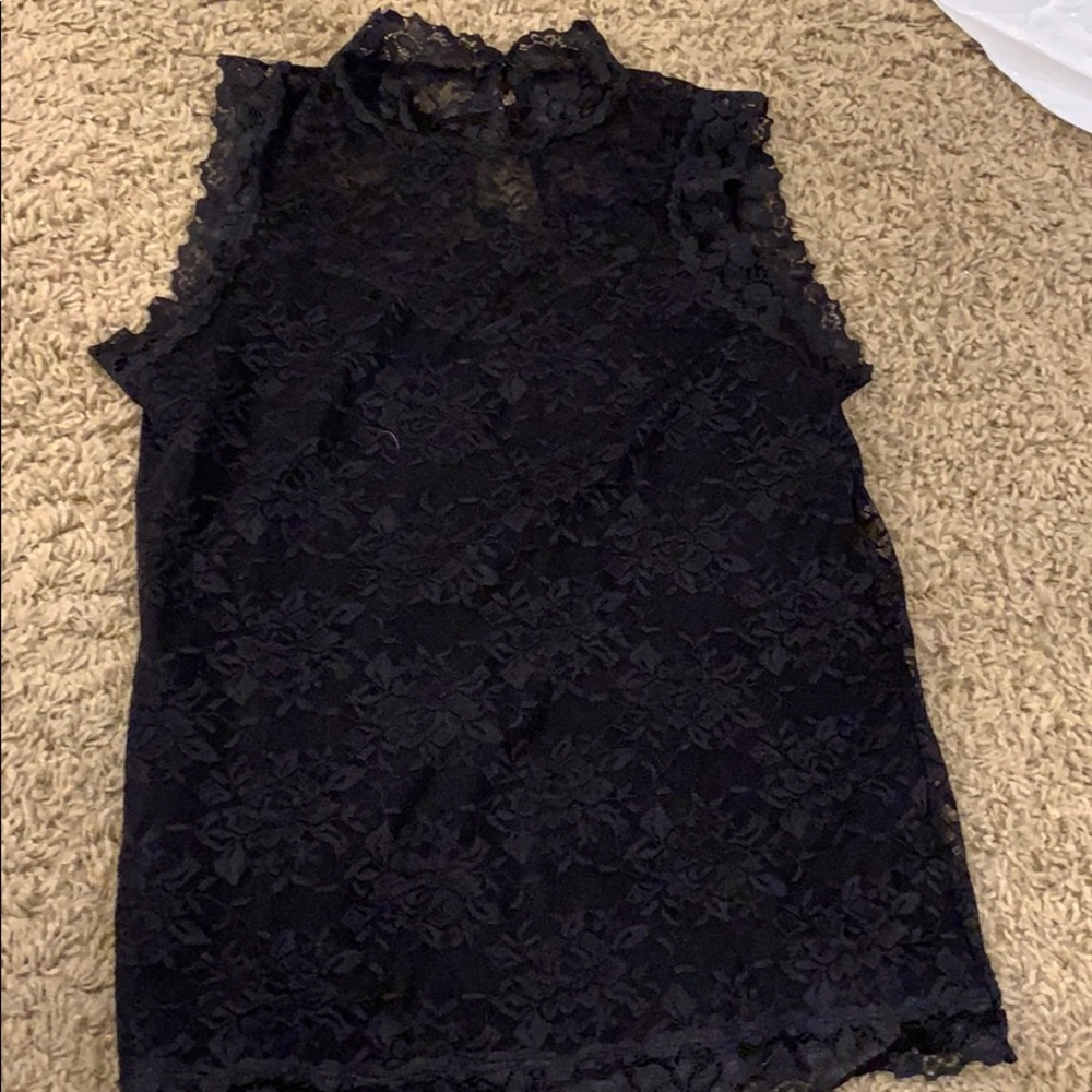 Lace black top